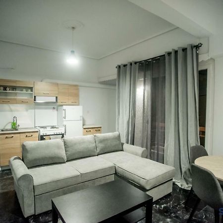 Explore Greece From Bright City Centre Apartment Chalkís 外观 照片