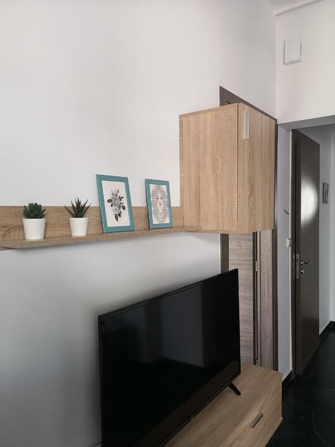 Explore Greece From Bright City Centre Apartment Chalkís 外观 照片